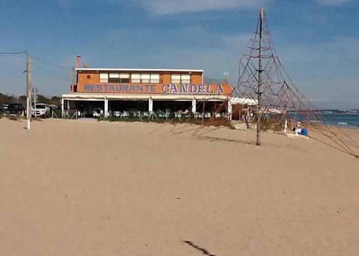Pete's Place 3*