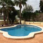 Bed and breakfast Pete's Place La Mariña