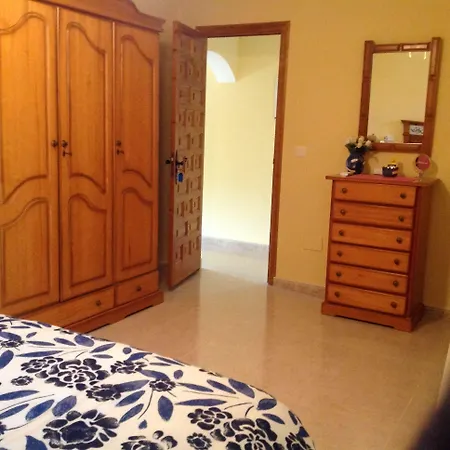 Bed & Breakfast Pete's Place 3*