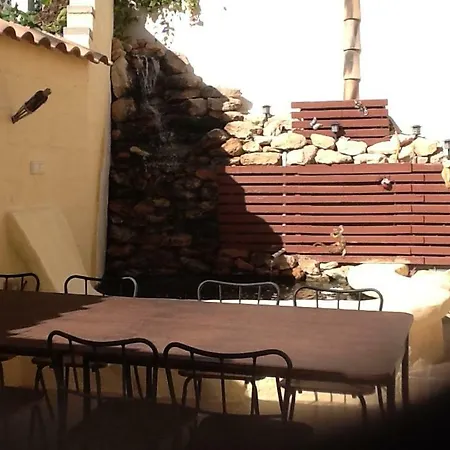 Pete's Place 3*