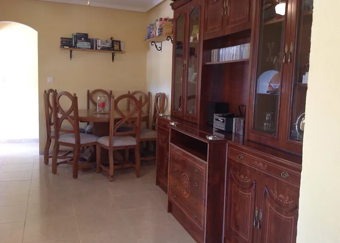 Bed & Breakfast Pete's Place La Mariña